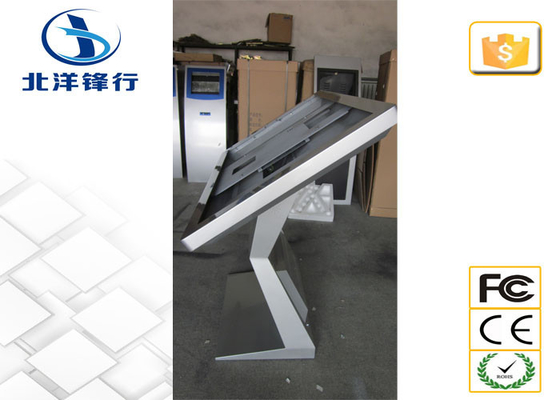 Floor Standing LCD Interactive Touch Screen Kiosk 16.7M 600cd/m2